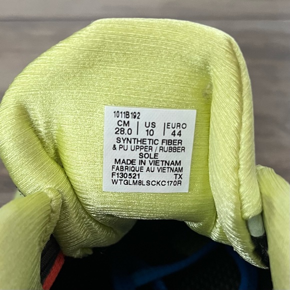 Asics NOVABLAST 2 Running Shoes - Picture 10 of 11